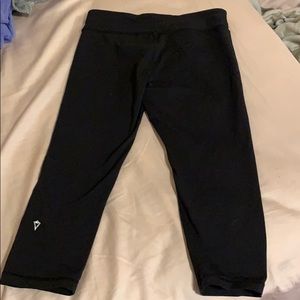Ivivva/ lululemon cropped leggings